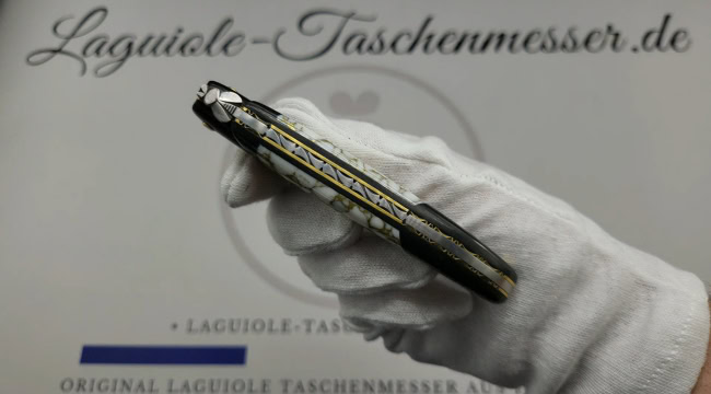 laguiole taschenmesser „nox pretiosa“ – ebenholz & howlith – guillochierte messingplatinen