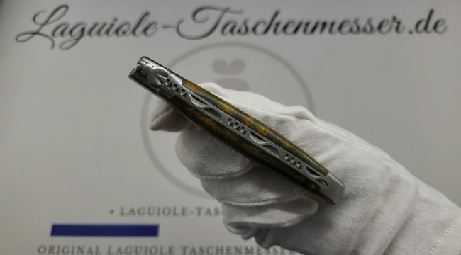laguiole taschenmesser mit griff aus grünem cheesewood
