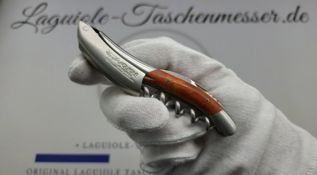 laguiole en aubrac kellnermesser orangem cheesewood