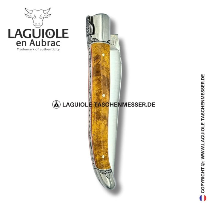 umarmung des efeus: laguiole taschenmesser aus goldener amboina maser mit gravierte biene, heftbacke und feder