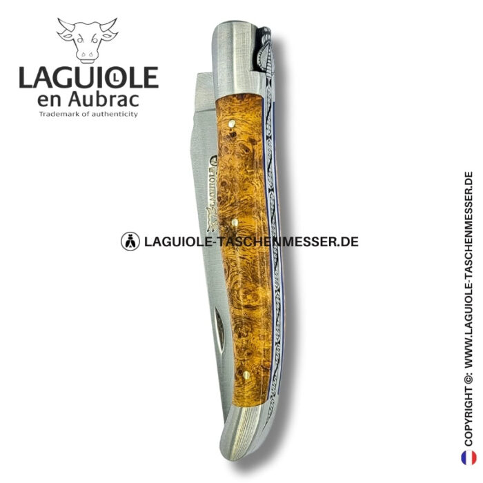 spitzenzierde: laguiole taschenmesser aus goldener amboina maser
